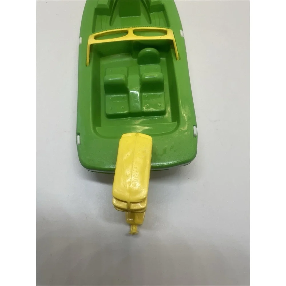 Vintage Processed Plastics Co speed boat motor boat, green & white & yellow, 11